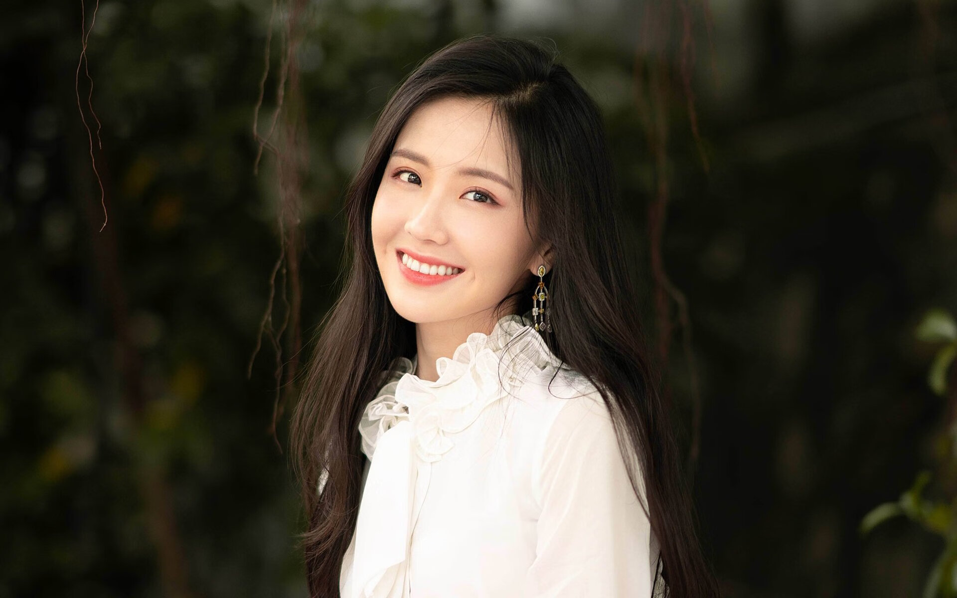 足球评论舆论环境缺乏引导,足球比赛评论员