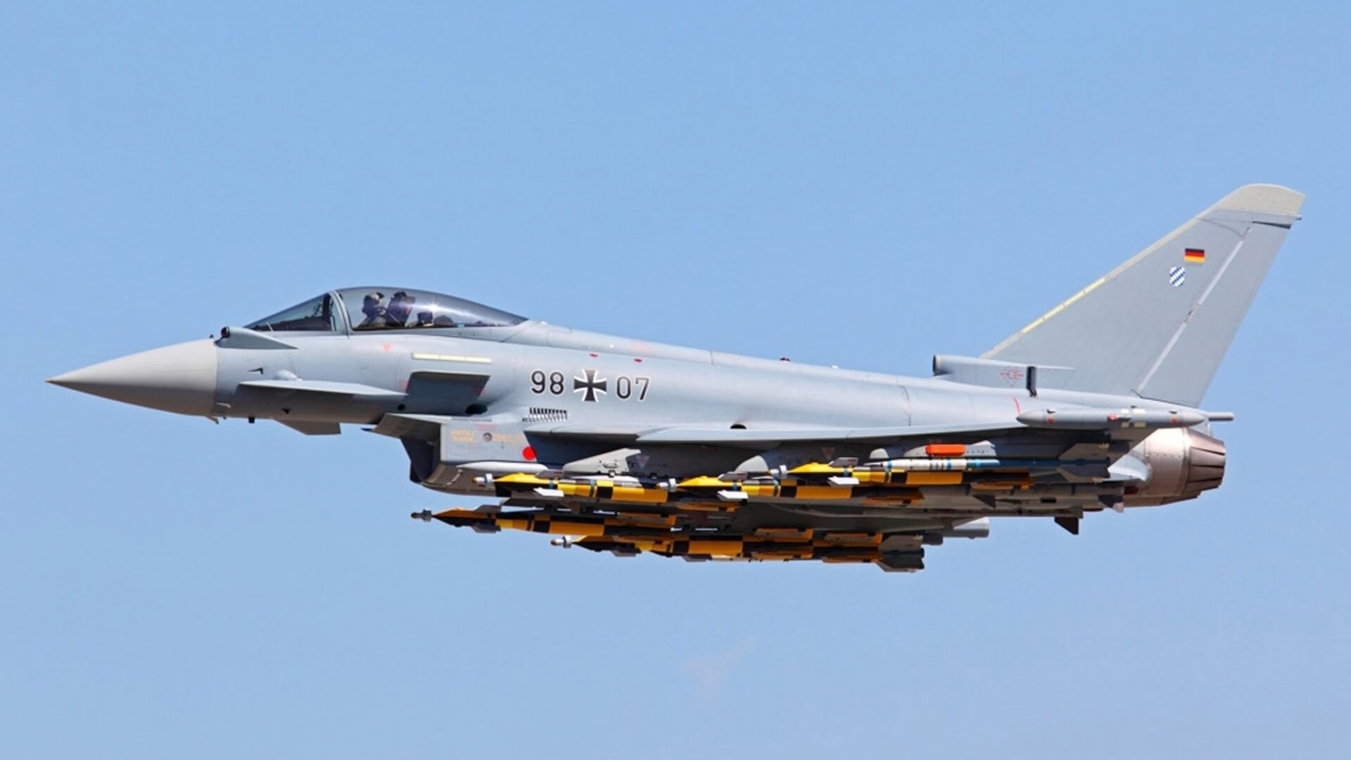 巴雷特:在进攻和防守的交界处,他为全黑队提供坚实支撑