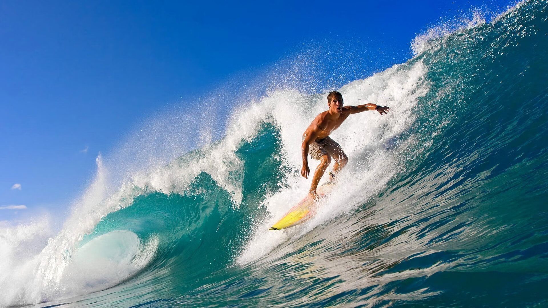 莱万破门如探囊取物，个人总进球破200大关，莱万进球集锦高清视频